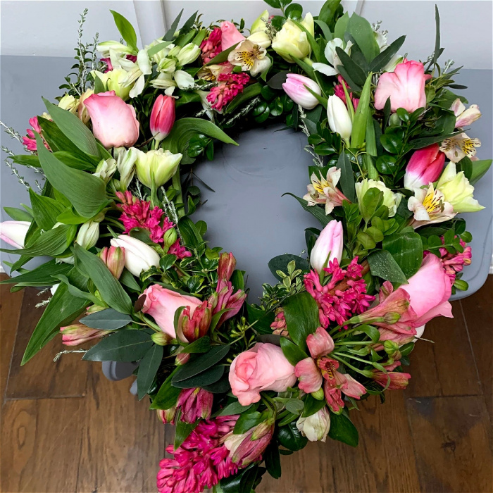 funeral-flowers-in-oundle